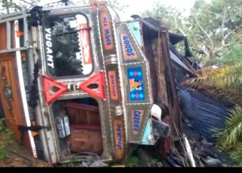 ବାଗପୁର ଗାଁ ନିକଟରେ କୋଇଲା ବୋଝେଇ ଟ୍ରକ ଦୁର୍ଘଟଣାଗ୍ରସ୍ତ