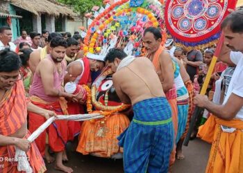 ଗଡିଲା ରଥ ହୁଳହୁଳି ଓ ଘଣ୍ଟାଘଣ୍ଟ ରେ କମ୍ପୁଛି ବୈପାରିଗୁଡା ବଡଦାଣ୍ଡ