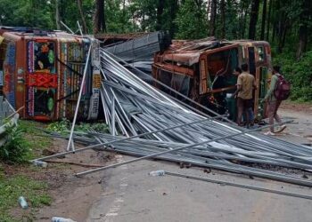 ଲୁହା ବୋଝେଇ ଟ୍ରକ ଦୁର୍ଘଟଣା ଗ୍ରସ୍ତ : ଜଣେ ଆହତ