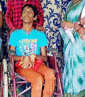 କୁଡୁମୁଲୁଗୁମ୍ମା ବ୍ଳକ ଶିକ୍ଷା କାର୍ଯ୍ୟାଳୟ ତରଫରୁ ଦିବ୍ୟାଙ୍ଗ ଛାତ୍ର ବିଶ୍ୱଜୀତ୍ ସମ୍ମାନୀତ