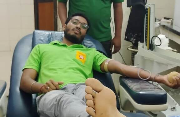 ମାଲକାନଗିରି ମୁଖ୍ୟ ଚିକିତ୍ସାଳୟ ରେ : 108 ଆମ୍ବୁଲାନ୍ସ ଡ୍ରାଇଭର୍ ଙ୍କ ମହାନତା