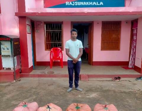 ବେଆଇନ୍ ମଦ ଚାଲାଣ ସମୟରେ : ସୁନାଖଳା ପୋଲିସ ର ଚଢ଼ାଉ