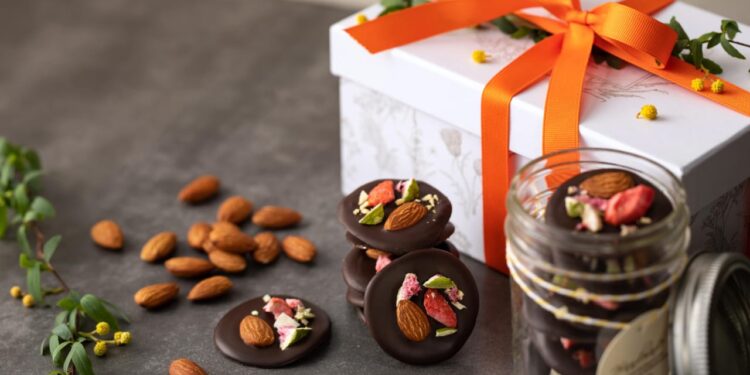 ରକ୍ଷା ବନ୍ଧନରେ ଆପଣଙ୍କ ପ୍ରିୟଜନଙ୍କୁ ଆଲମଣ୍ଡ ଉପହାର ଦିଅନ୍ତୁ