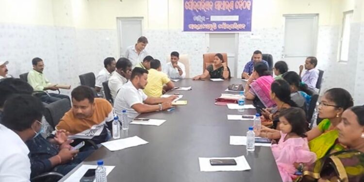 ପାରଳାଖେମୁଣ୍ଡି ପୌରପରିଷଦର ସ୍ୱାୟତ୍ତ ଶାସନ ଦିବସ ପାଳନ ନେଇ ପ୍ରସ୍ତୁତି ବୈଠକ ଅନୁଷ୍ଠିତ