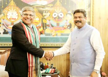 କେନ୍ଦ୍ରମନ୍ତ୍ରୀଙ୍କୁ ଭେଟିଲେ ୟୁଏସ ନ୍ୟାସନାଲ୍ ସାଇନ୍ସ ଫାଉଣ୍ଡେସନର ନିର୍ଦ୍ଦେଶକ : ଦେଶର ଶିକ୍ଷାନୁଷ୍ଠାନ ସହ ଯୋଡ଼ି ହେବା ପାଇଁ ନ୍ୟାସନାଲ ସାଇନ୍ସ ଫାଉଣ୍ଡେସନକୁ ପରାମର୍ଶ ଦେଲେ – କେନ୍ଦ୍ରମନ୍ତ୍ରୀ ଧର୍ମେନ୍ଦ୍ର ପ୍ରଧାନ