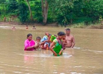 ଦଶଦିନ ପରେ ଜଳବନ୍ଦୀରୁ ମୁକ୍ତି ପାଇଲେ ମୋହନା ବ୍ଲକର ତିନୋଟି ପଞ୍ଚାୟତବାସୀ