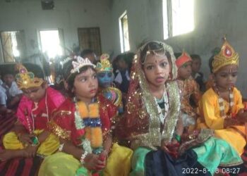 ଶ୍ରୀକୃଷ୍ଣ ଜନ୍ମାଷ୍ଟମୀରେ ରାଧାକୃଷ୍ଣ ବେଶ