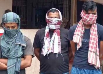 ନବରଙ୍ଗପୁର ପୁଲିସକୁ ମିଳିଛି ବଡ଼ ସଫଳତା : ୩ ସାଇବର ଠକଙ୍କୁ ବାନ୍ଧିଲା ପୁଲିସ୍‌