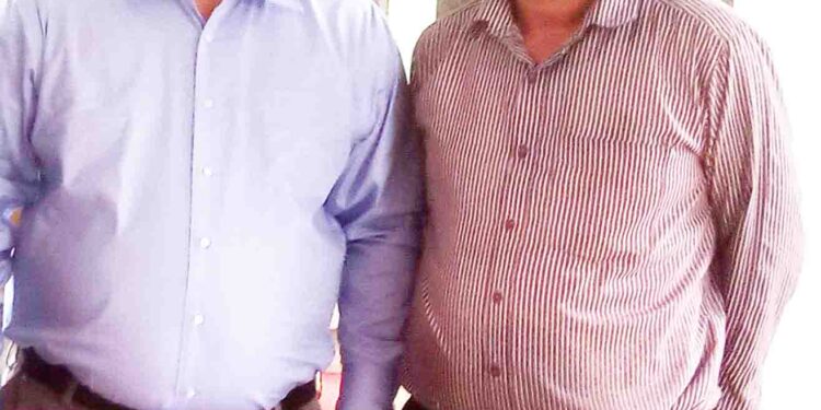 ପୂର୍ବତନ ଜିଲ୍ଲାପାଳ : ବର୍ତ୍ତମାନ ଓଡିଶା ସରକାରଙ୍କ ପଂଚାୟତରାଜ ବିଭାଗର ପ୍ରକଳ୍ପ ନିର୍ଦ୍ଦେଶକ – ଶ୍ରୀ ଅରିନ୍ଦମ ଡାକୁଆ