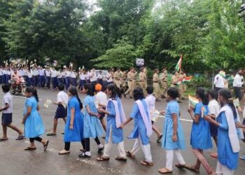 ଓଡ଼ଗାଁ ରଘୁନାଥ ବିଦ୍ୟାପୀଠ ଛାତ୍ରଛାତ୍ରୀ ,ଶିକ୍ଷକ ଓ ଶିକ୍ଷୟିତ୍ରୀ : ଆଜାଦି କି ଅମୃତ ମହୋତ୍ସବ ଓ ହର ଘର ତ୍ରିରଙ୍ଗା କାର‌୍ୟ୍ୟକ୍ରମ