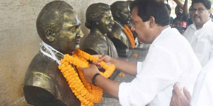 ପିସିସି ପକ୍ଷରୁ ପୂର୍ବତନ ପ୍ରଧାନମନ୍ତ୍ରୀ ରାଜୀବ ଗାନ୍ଧୀଙ୍କ ଜୟନ୍ତୀ ପାଳିତ