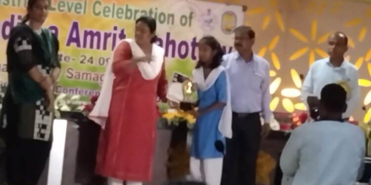 ନୂଆଗାଁ ବ୍ଲକ୍ ପାଇଁ ଗୌରବ ଆଣିଲେ ସୁଭସ୍ମିତା