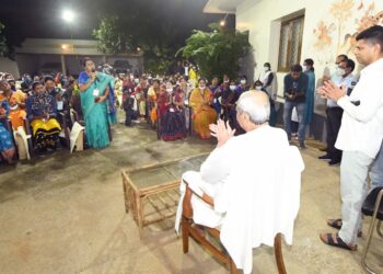 ୪ ଜିଲ୍ଲାର ମିଶନ ଶକ୍ତି ମା ମାନଙ୍କୁ ଭେଟିଲେ ମୁଖ୍ୟମନ୍ତ୍ରୀ