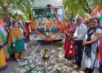 କଳାହାଣ୍ଡି ଓ ସୁନ୍ଦରଗଡ଼ ଜିଲ୍ଲାର ବିଭିନ୍ନ ସ୍ଥାନରେ ‘ଅହିଂସା ରଥ’କୁ ଭବ୍ୟ ସ୍ୱାଗତ ସ୍ଥାନୀୟ ଜନସାଧାରଣ ଓ ଛାତ୍ରଛାତ୍ରୀମାନଙ୍କ ମନରେ ଭରିଛି ଉତ୍ସାହ-ଉଦ୍ଦୀପନା