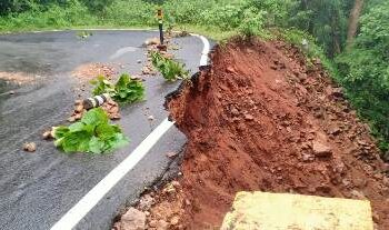 ଗାଜଲବାଡ଼ି ଘାଟିରେ ଭୂସ୍ଖଳନ : ଯାତାୟାତ ବାଧାପ୍ରାପ୍ତ
