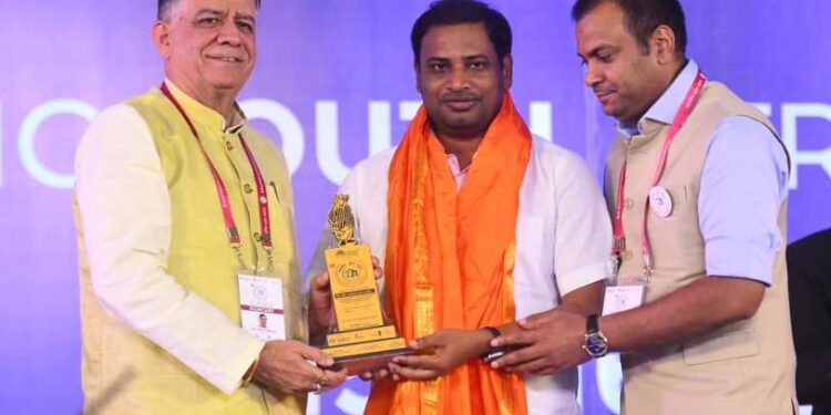 ମନ୍ତ୍ରୀ ତୁଷାରକାନ୍ତି ବେହେରାଙ୍କୁ ‘ଆଦର୍ଶ ଯୁବ ବିଧାୟକ ସମ୍ମାନ’