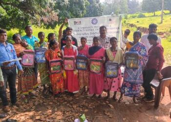 ସି.ଡବ୍ଲୁ.ଏସ ସଂସ୍ଥା ତରଫରୁ ଗାଁ ଗହଳିର ଲୋକଙ୍କ ଶିକ୍ଷା ବୃଦ୍ଧି କରିବା ନେଇ ବୈଠକ