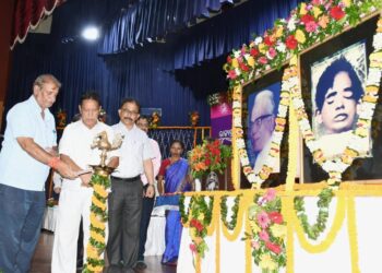 ସୂଚନା ଓ ଲୋକସଂପର୍କ ବିଭାଗ ପକ୍ଷରୁ ରାଜ୍ୟସ୍ତରୀୟ କାର୍ଯ୍ୟକ୍ରମ ଶହୀଦ ବାଜିରାଉତ ଓ ଲୋକନାୟକ ଜୟପ୍ରକାଶଙ୍କୁ ଭାବପୂର୍ଣ୍ଣ ଶ୍ରଦ୍ଧାଞ୍ଜଳି