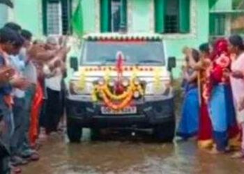ଆନ୍ଧ୍ରକୁ ଓଡ଼ିଶା ସରକାରଙ୍କ ଶକ୍ତ ଜବାବ : ଆନ୍ଧ୍ର -ଓଡ଼ିଶା ସୀମାନ୍ତରେ ଥିବା ଓଡ଼ିଶାର ଗଜପତି ଜିଲ୍ଲା ଅନ୍ତର୍ଗତ ରାୟଗଡ଼ ବ୍ଲକର ଗଙ୍ଗାବାଡ ପଞ୍ଚାୟତ ରେ ଆମ୍ବୁଲାନ୍ସ ସେବା ଆରମ୍ଭ