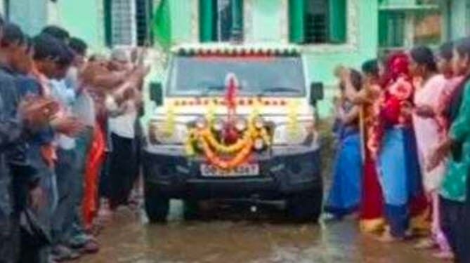 ଆନ୍ଧ୍ରକୁ ଓଡ଼ିଶା ସରକାରଙ୍କ ଶକ୍ତ ଜବାବ : ଆନ୍ଧ୍ର -ଓଡ଼ିଶା ସୀମାନ୍ତରେ ଥିବା ଓଡ଼ିଶାର ଗଜପତି ଜିଲ୍ଲା ଅନ୍ତର୍ଗତ ରାୟଗଡ଼ ବ୍ଲକର ଗଙ୍ଗାବାଡ ପଞ୍ଚାୟତ ରେ ଆମ୍ବୁଲାନ୍ସ ସେବା ଆରମ୍ଭ