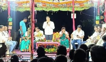 ସିଙ୍ଗାରପଲ୍ଲୀ ପଞ୍ଚାୟତ ରେ ଅନୁଷ୍ଠିତ ଦୁର୍ଗାପୂଜା ଓ ସାଂସ୍କୃତିକ କାର୍ଯ୍ୟକ୍ରମ ରେ ଦଶପଲ୍ଲା ବିଧାୟକ ଙ୍କ ଯୋଗଦାନ