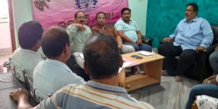 ଓଡ଼ିଶା ଡିପ୍ଲୋମା ଇଞ୍ଜିନିୟର ସବା ସଂଘ ଗଜପତି ଜିଲ୍ଲା ଶାଖାର ନୂତନ କର୍ମକର୍ତ୍ତା ନିର୍ବାଚନ ଅନୁଷ୍ଠିତ