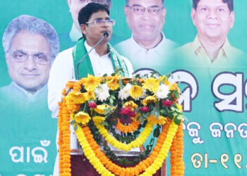 ଓଡ଼ଗାଁ ବ୍ଲକର ୧୮ଟି ପଞ୍ଚାୟତକୁ ନେଇ : ବିଜୁ ଜନତା ଦଳ ପକ୍ଷରୁ ପଦଯାତ୍ରା ଅନୁଷ୍ଠିତ -୧୫ ହଜାରରୁ ଉର୍ଦ୍ଧ୍ୱ ଲୋକ ସାମିଲ