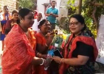 କଟକ ଜିଲ୍ଲା ବିଜେଡି ସଂପାଦିକାଙ୍କୁ ସମ୍ବର୍ଦ୍ଧନା