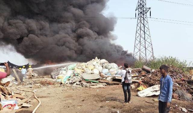 କବାଡିଆ ଗୋଦାମରେ ବିସ୍ଫୋରଣ ସହ ଭୟଙ୍କର ଅଗ୍ନିକାଣ୍ଡ