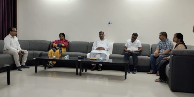 ଖୋଲିବ ବୌଦ୍ଧରେ ବୁଣାକାର ବଜାର ବୌଦ୍ଧରୁ ଉତ୍ପାଦିତ ସାମଗ୍ରୀକୁ ନୂତନ ବ୍ରାଣ୍ଡିଂ କରିବାକୁ ବିଭିନ୍ନ ମହଲରୁ ଦାବି