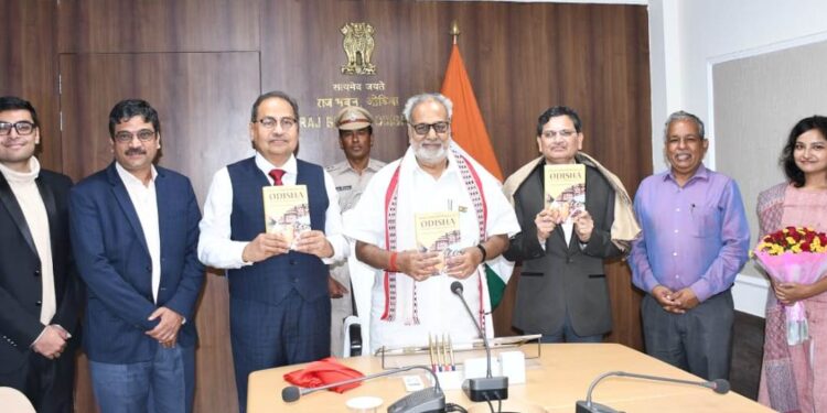 ମାନସ ରଞ୍ଜନ ଦେବତାଙ୍କ ଦ୍ୱାରା ଲିଖିତ ‘ସୋସିଓ କଲ୍‍ଚରାଲ ହିଷ୍ଟ୍ରି ଅଫ୍‍ ଓଡ଼ିଶା : ପ୍ରି ଆଣ୍ଡ ପୋଷ୍ଟ ଗ୍ଲୋବାଲାଇଜେସନ୍‍ ପିରିୟଡ଼’ ରାଜ୍ୟପାଳଙ୍କ ଦ୍ୱାରା ଉନ୍ମୋଚିତ 