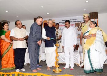 ମୋଦି@୨୦ ଜାତୀୟ ଚିତ୍ରକଳା ପ୍ରଦର୍ଶନୀ ଉଦଯାପିତ