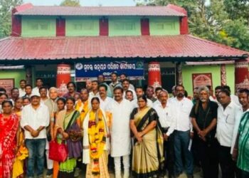 ଗଜପତି ଜିଲ୍ଲା ସ୍ୱତନ୍ତ୍ର ଉନ୍ନୟନ ପରିଷଦର ଅଧ୍ୟକ୍ଷ ମରିୟାନ ରଇତ ଓ ଉପାଧ୍ୟକ୍ଷ ଧନେଶ୍ୱର ଭୂୟାଁଙ୍କ ଦାୟିତ୍ୱ ଗ୍ରହଣ
