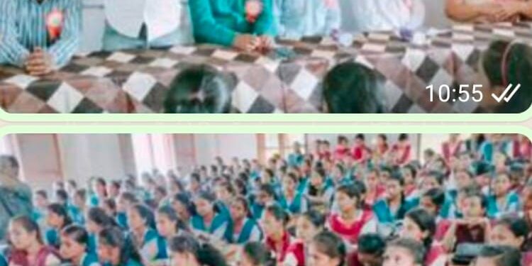 ପାରଳାଖେମୁଣ୍ଡି ସ୍ଥିତ ମହିଳା ମହବିଦ୍ୟାଳୟ ଠାରେ ଏଭିବିପି ଗଜପତି ଜିଲ୍ଲା ଶାଖା ପକ୍ଷରୁ ଝାନ୍ସିରାଣି ଲକ୍ଷ୍ମିବାଇ ଙ୍କ ଜୟନ୍ତୀ ପାଳିତ