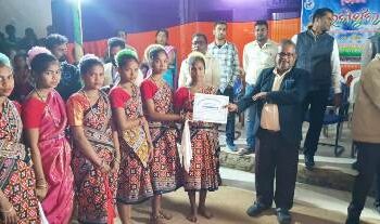 ନୁଆଗଡରେ ସରଗିଫୁଲ କାର୍ଯ୍ୟକ୍ରମ