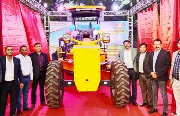 ମହିନ୍ଦ୍ରା ପକ୍ଷରୁ ଟିଆର୍‌ଏସ୍ ଇଞ୍ଜିନିୟରିଂରେ ନୂଆ ‘ଜି୭୫ ସ୍ମାର୍ଟ’ ମୋଟର୍ ଗ୍ରେଡର୍‌ର ଶୁଭାରମ୍ଭ