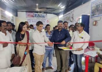 ଜାତୀୟ ପ୍ରେସ ଦିବସରେ ରକ୍ତଦାନ କଲେ ଖବରଦାତା ବୃନ୍ଦ ; ଏହି ଶିବିରରେ ମୋଟ ୨୪ ୟୁନିଟ ରକ୍ତ ସଂଗ୍ରହ କରାଯାଇଥିଲା