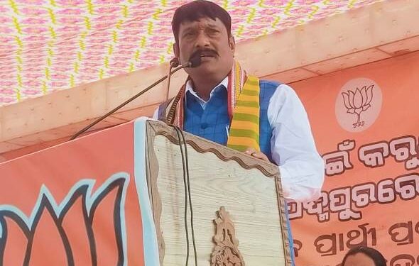 ଉପନିର୍ବାଚନ ସରିଗଲେ ବିଜେଡିର ନେତା ମନ୍ତ୍ରୀମାନେ ପଦ୍ମପୁରରୁ ପଳେଇବେ ହେଲେ ମୁଁ ଏଇଠି ରହିଥିବି :  ପ୍ରଦୀପ ପୁରୋହିତ