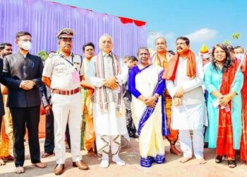 ରାଷ୍ଟ୍ରପତି ଶ୍ରୀମନ୍ଦିର ରେ ଶ୍ରୀଜୀଉ ମାନଙ୍କୁ ଦର୍ଶନ କଲେ