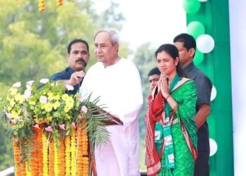 ଝାରବନ୍ଧରେ ମୁଖ୍ୟମନ୍ତ୍ରୀଙ୍କ ଅଭିଭାଷଣ, କହିଲେ ଆପଣମାନଙ୍କ ହକ୍‌ ପାଇଁ ମୁଁ ଲଢୁଥିବି