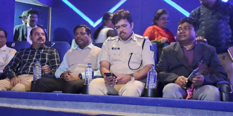 ବରଗଡ଼ ସିନେମା ହଲରେ ‘ଦମନ’