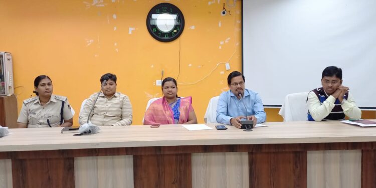 ଦଶପଲ୍ଲା ବିଧାୟକ ଙ୍କ ଅଧ୍ୟକ୍ଷତାରେ ଅନୁଷ୍ଠିତ ହେଲା ପଞ୍ଚୁପାଣ୍ଡବ ମହୋତ୍ସବ ପ୍ରସ୍ତୁତି ବୈଠକ