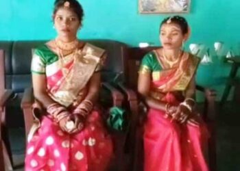 ବିବାହ ବନ୍ଧନରେ ବାନ୍ଧି ହେଲେ ଆତ୍ମସମର୍ପଣ କରିଥିବା ଦୁଇ ଦୁର୍ଦ୍ଦାନ୍ତ ମହିଳା ମାଓବାଦୀ