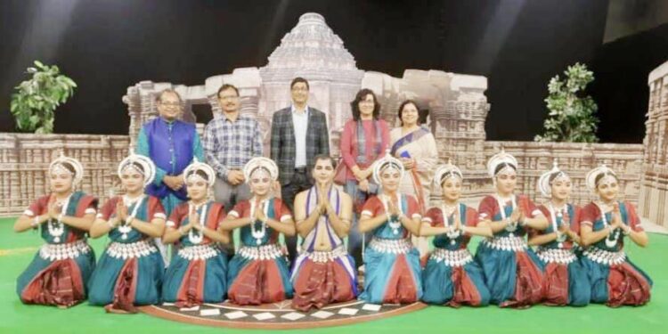 ପ୍ରଥମ ଥର ପାଇଁ କନ୍ଧମାଳ ଓଡିଶୀ ନୃତ୍ୟଶିଳ୍ପୀ ମାନେ ଦୂରଦର୍ଶନ ରେ କଲେ ନୃତ୍ୟ ପରିବେଷଣ