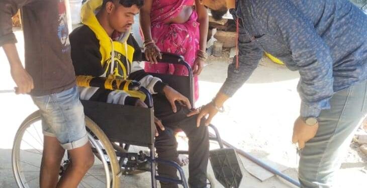 ସହଯୋଗର ହାତ ବଢେ଼ଇଲେ ସମାଜ ସେବୀ କେ.ରାହୁଲ