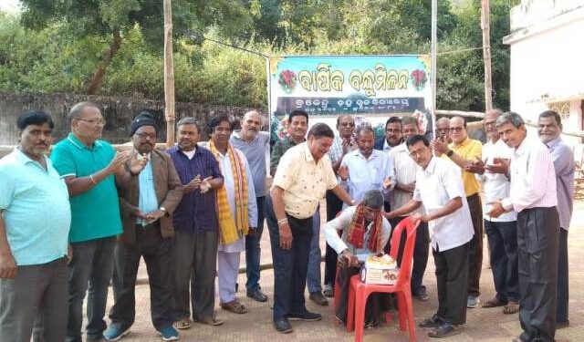 ବିସିହାଇସ୍କୁଲର ୧୯୭୭ ମସିହା ବ୍ୟାଚର ବନ୍ଧୁ ମିଳନ ସମାରୋହ ଅନୁଷ୍ଠିତ