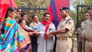 7ବର୍ଷ ନାବାଳିକା ଜି.ସାଇ ସୂରୁପା ନିଖୋଜ ପ୍ରତିବାଦରେ ସିପିଆଇ(ଏମେଲ୍) ଲିବରେସନ୍ ତରଫରୁ 12 ଘଣ୍ଟିଆ ବନ୍ଦ ପାଳନ