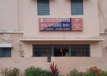 ଅବାଧରେ ଚାଲିଛି ଚୋରାମଦ ପୁଲିସ ଓ ଅବକାରୀ ବିଭାଗୀୟ ନିଷ୍କ୍ରୀୟତା