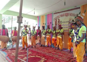 ଅବ୍ୟବସ୍ଥା ଘେରରେ ବ୍ଲକ ସ୍ତରୀୟ ଲୋକ ଉତ୍ସବ କଳାକାର କୁ ଅସାମ୍ମନ …ହାଜିରୀ ଦିଆ ରେ ସାରିଦେଲେ