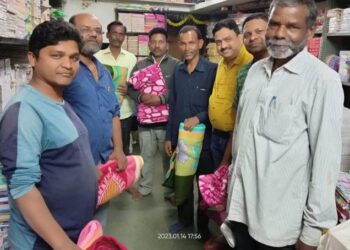 ଖବରକାଗଜ ବିତରକ ଭାଇ ଙ୍କୁ କମ୍ବଳ ବଣ୍ଟନ